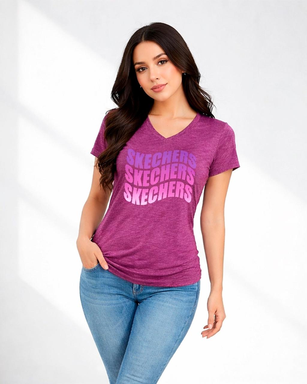 Blusa serigrafia cuello v Skechers